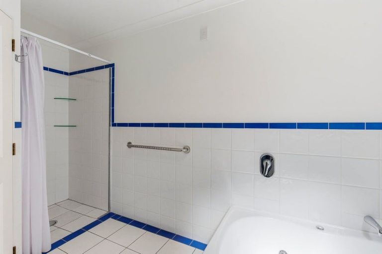 Photo of property in 3 Westpeak Way, Otaki, 5512