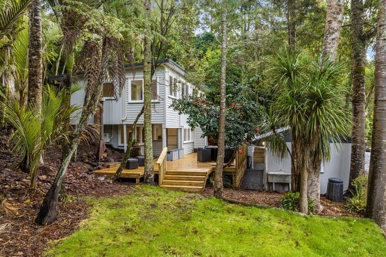 Photo of property in 45 Park Road, Titirangi, Auckland, 0604