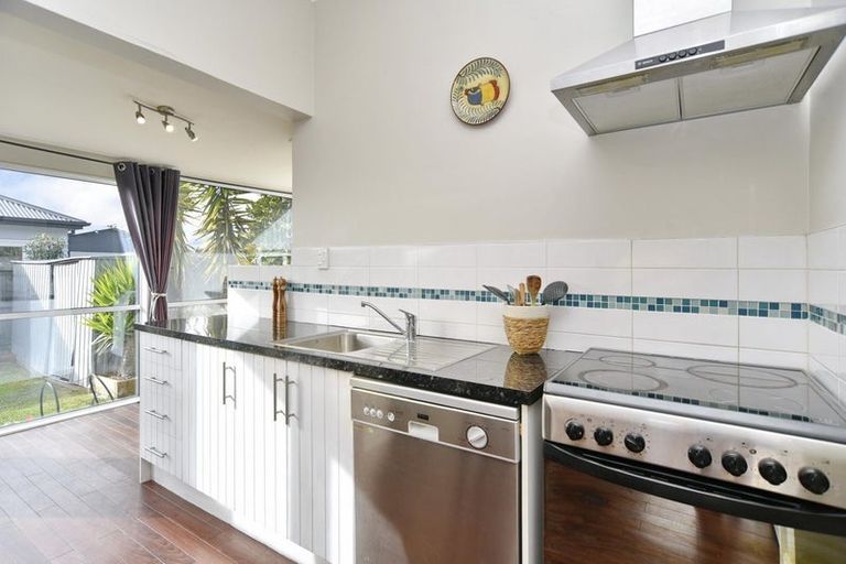 Photo of property in 49 Mackenzie Avenue, Woolston, Christchurch, 8023