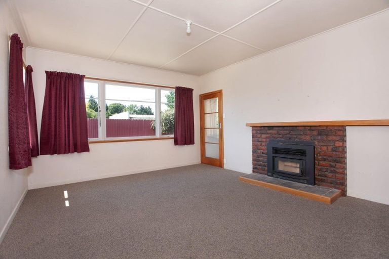 Photo of property in 11 Totara Street, Marton, 4710