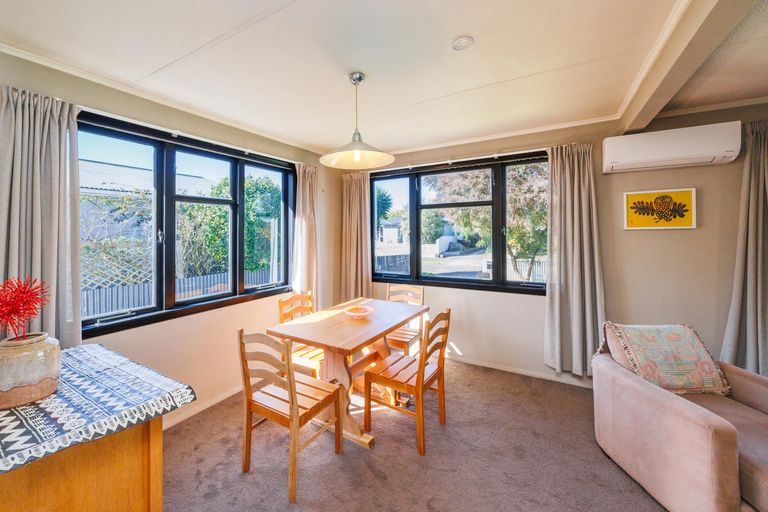 Photo of property in 3 Ilford Place, Awapuni, Palmerston North, 4412