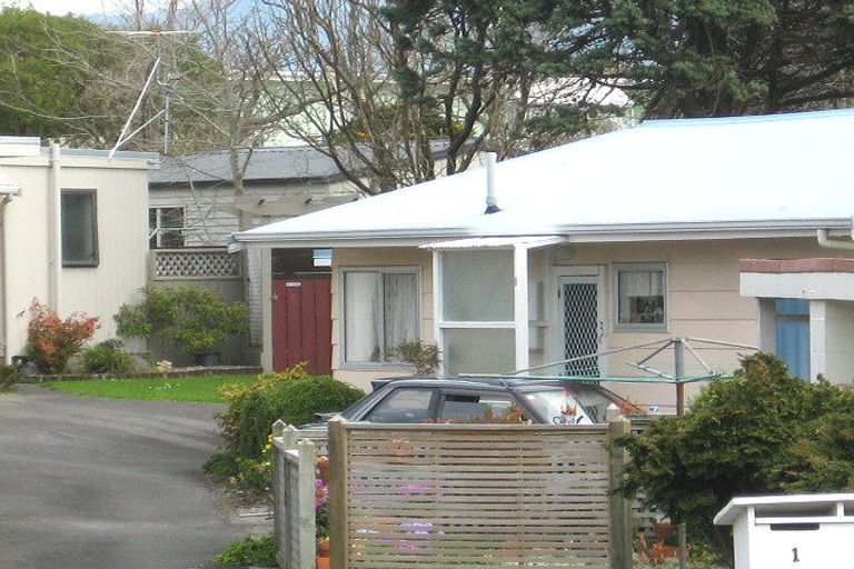 Photo of property in 3/166 Ngamotu Road, Spotswood, New Plymouth, 4310