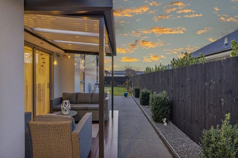 Photo of property in 10 Bofors Close, Wigram, Christchurch, 8042