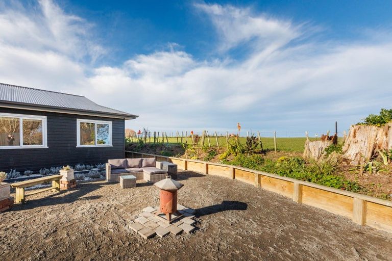 Photo of property in 319 Makirikiri Road, Crofton, Marton, 4787