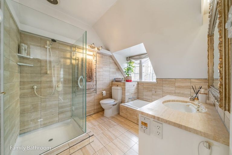 Photo of property in 291 Fergusson Drive, Heretaunga, Upper Hutt, 5018