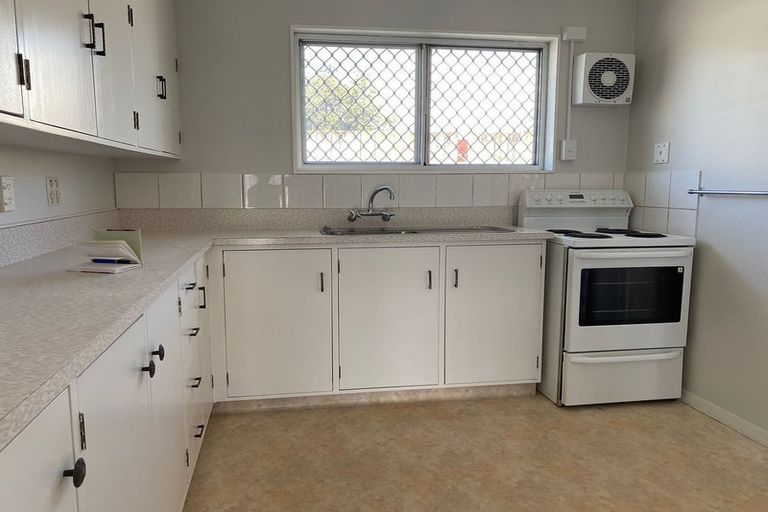 Photo of property in 4/118 Botanical Road, Takaro, Palmerston North, 4412