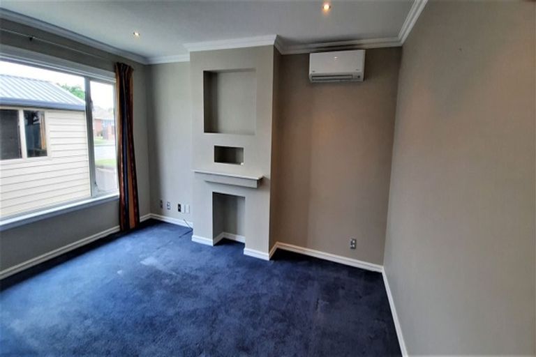 Photo of property in 162 Springs Road, Hornby, Christchurch, 8042