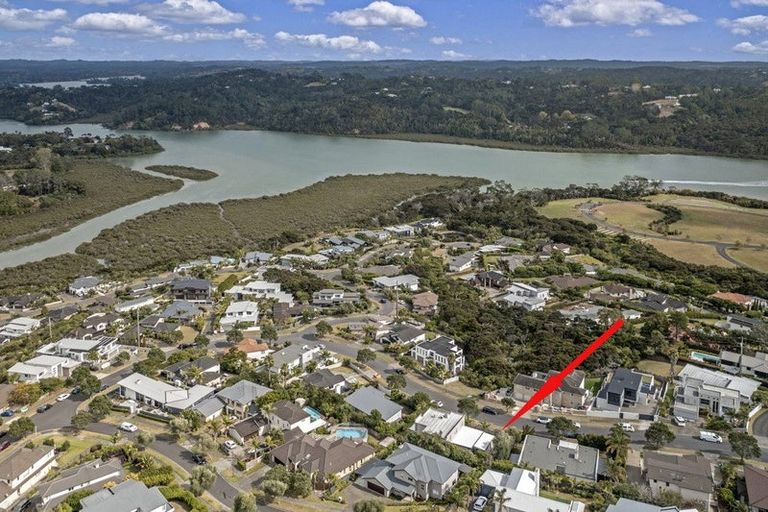 Photo of property in 67 Kittiwake Drive, Schnapper Rock, Auckland, 0632
