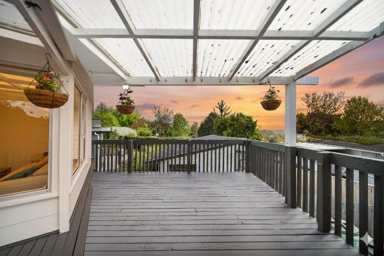 Photo of property in 6c Zingaro Place, Massey, Auckland, 0614