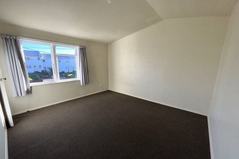 Photo of property in 27-33 Cheshire Street, Cannons Creek, Porirua, 5024