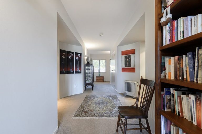 Photo of property in 2/8 Hinewa Road, Otumoetai, Tauranga, 3110