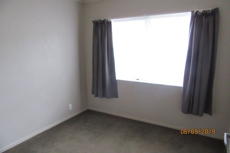 Photo of property in 32a Aniseed Grove, Timberlea, Upper Hutt, 5018