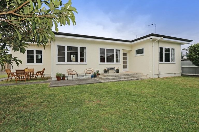Photo of property in 33 Harpham Street, Taradale, Napier, 4112
