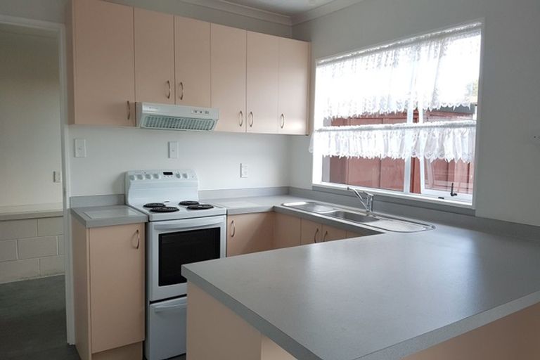 Photo of property in 19 Hauraki Crescent, Pinehill, Auckland, 0632