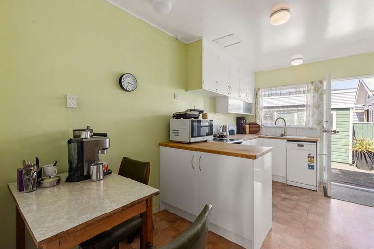 Photo of property in 62d Park Road, Miramar, Wellington, 6022