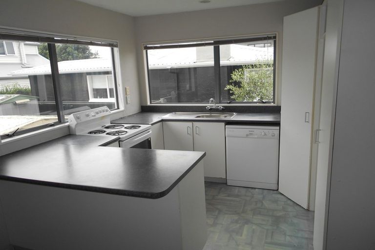 Photo of property in 135a Oceanview Road, Mount Maunganui, 3116