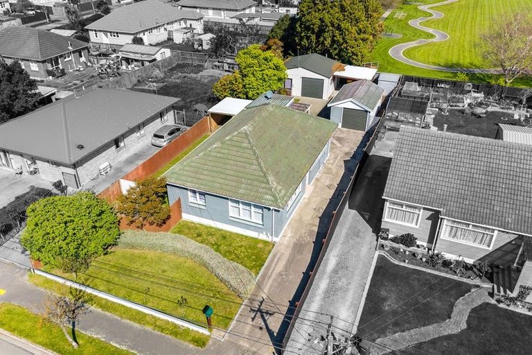 Photo of property in 20 Dunarnan Street, Avonside, Christchurch, 8061