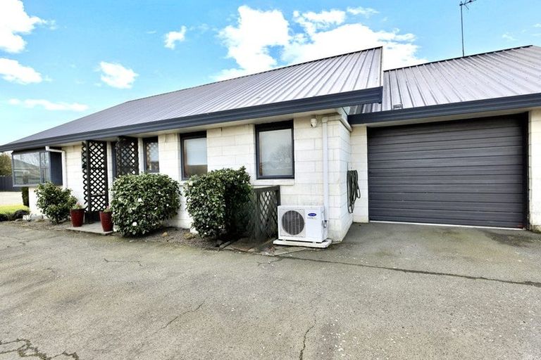 Photo of property in 6 Shearer Street, Tinwald, Ashburton, 7700