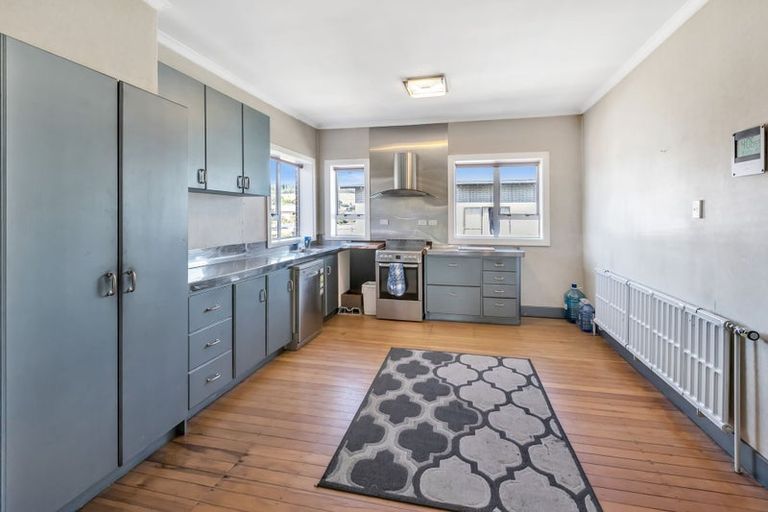 Photo of property in 3 Waverley Street, East Gore, Gore, 9710