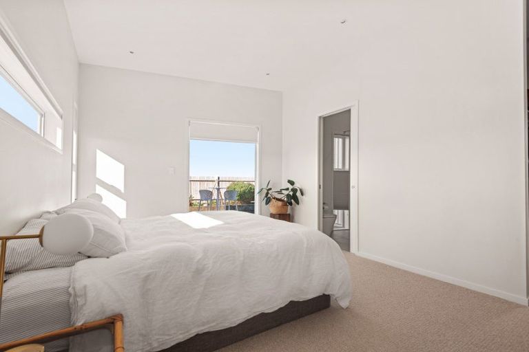 Photo of property in 2 Rangeview Rise, Foxton Beach, Foxton, 4815
