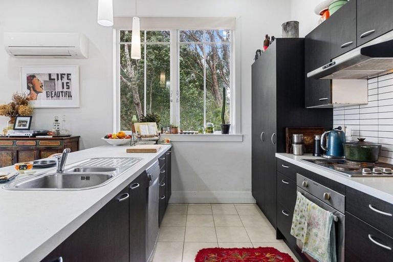 Photo of property in 231a Sturges Road, Henderson, Auckland, 0612