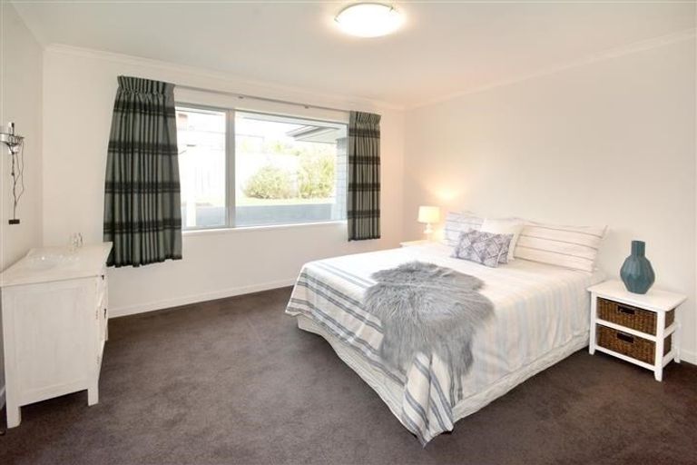 Photo of property in 24 Sunninghurst Drive, Fairfield, Dunedin, 9018