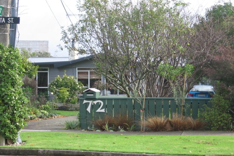 Photo of property in 72 Parata Street, Waikanae, 5036