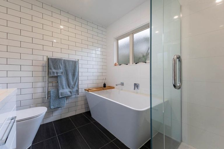 Photo of property in 263a/3 Titirangi Road, Titirangi, Auckland, 0604