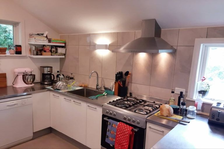 Photo of property in 12 Crieff Street, Northland, Wellington, 6012