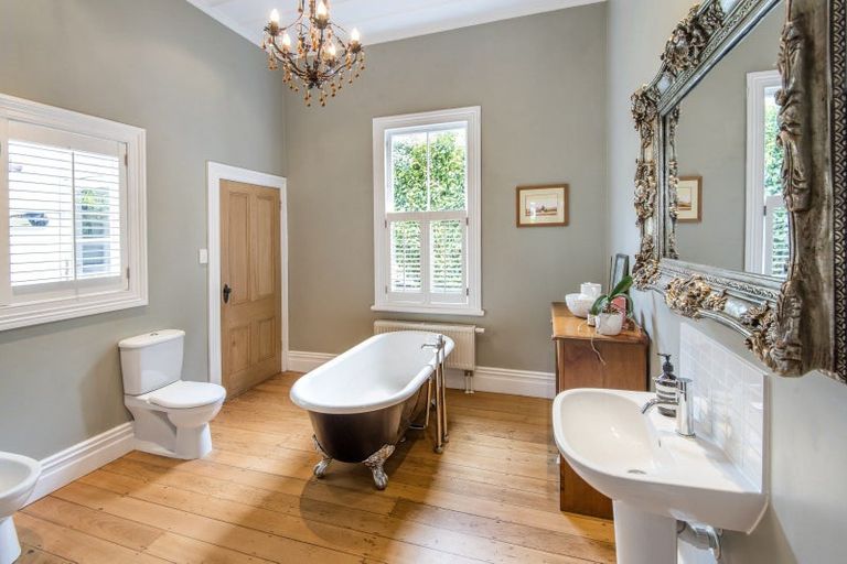 Photo of property in 38 Albert Road, Devonport, Auckland, 0624