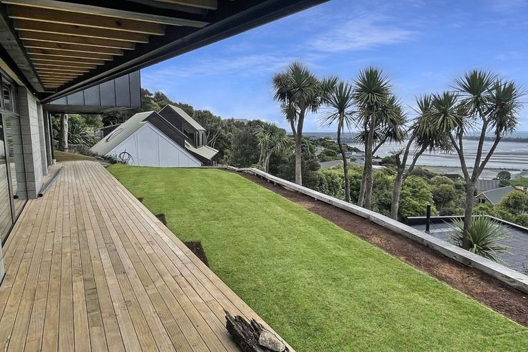 Photo of property in 19 Selleck Street, Mount Pleasant, Christchurch, 8081