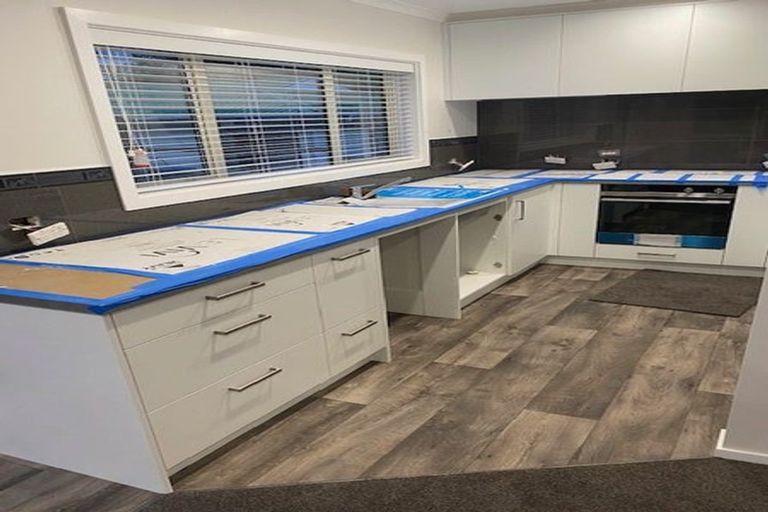 Photo of property in 6a-6b Oswald Place, Stratford, 4332