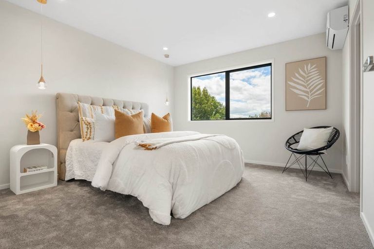 Photo of property in 95e Kervil Avenue, Te Atatu Peninsula, Auckland, 0610