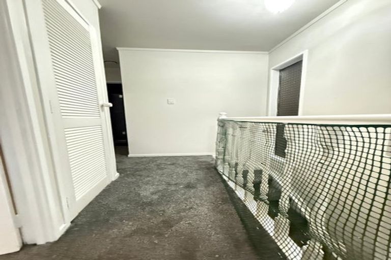 Photo of property in 1/15 Roseberry Avenue, Birkenhead, Auckland, 0626