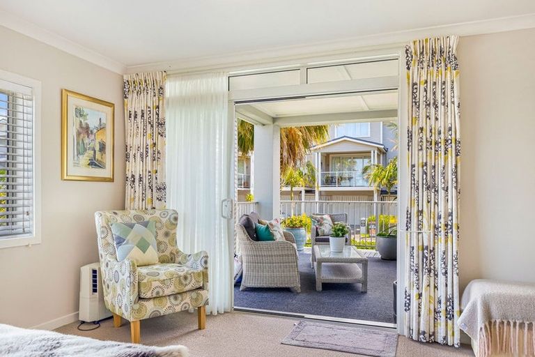 Photo of property in 72 Landmark Terrace, Orewa, 0931