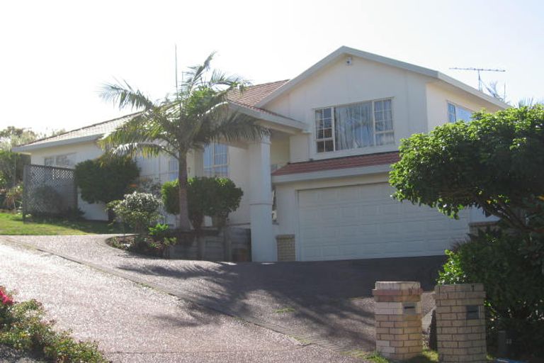 Photo of property in 7 Tyburn Lane, Unsworth Heights, Auckland, 0632