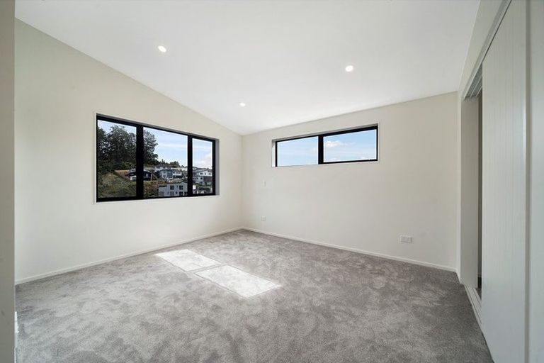 Photo of property in 41c Candia Road, Swanson, Auckland, 0614