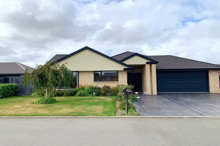 Photo of property in 73 Heathridge Place, Lincoln, 7608