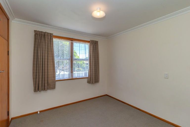 Photo of property in 16 Ferguson Street, Levin, 5510
