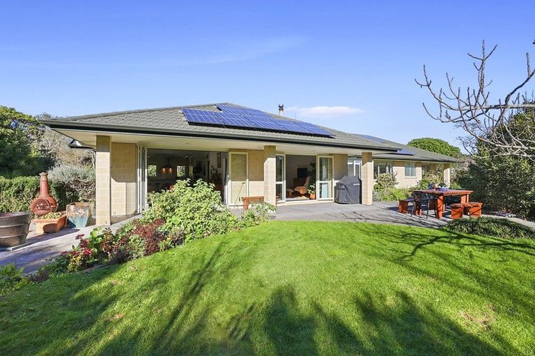 Photo of property in 200 Cowling Road, Hurdon, New Plymouth, 4371