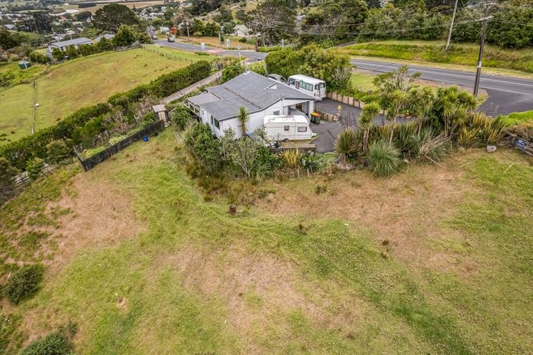 Photo of property in 80 Wishart Road, Helensville, 0875