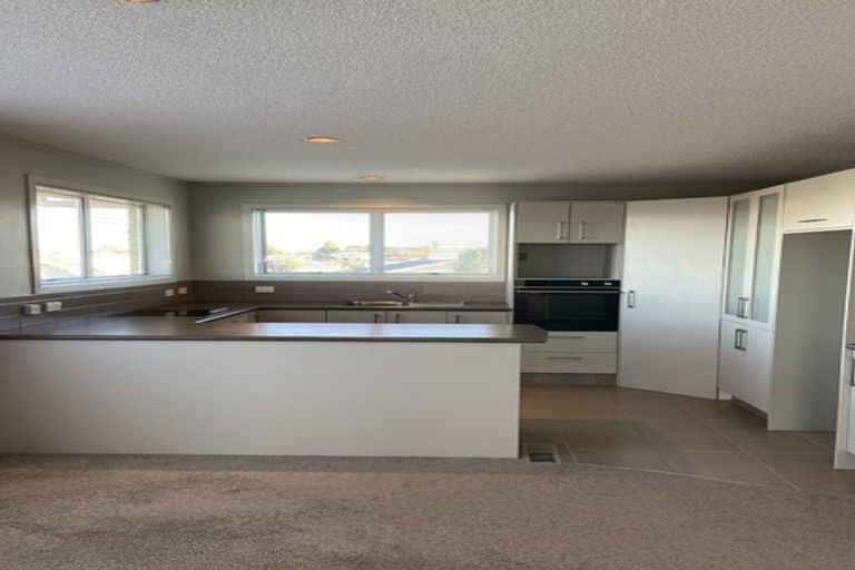 Photo of property in 12 Salmond Place, Dinsdale, Hamilton, 3204