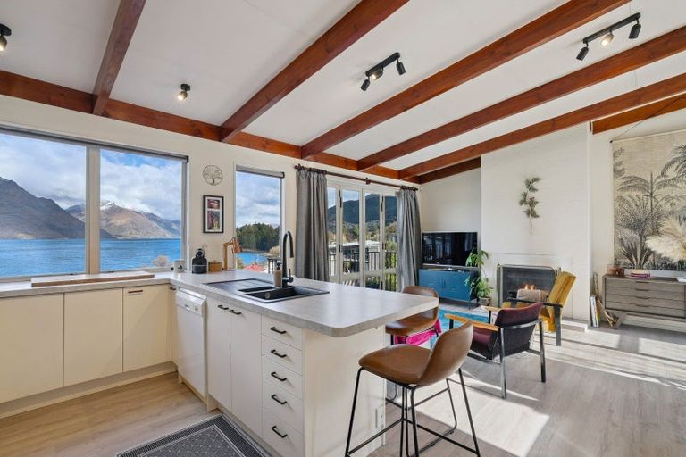 Photo of property in 3/6 Suburb Street, Queenstown, 9300