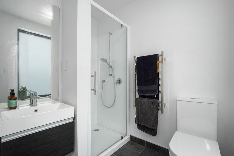 Photo of property in 175c Sutherland Road, Lyall Bay, Wellington, 6022