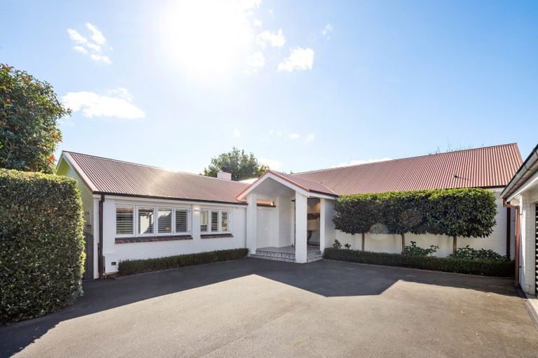 Photo of property in 76 Princes Street, Cambridge, 3434