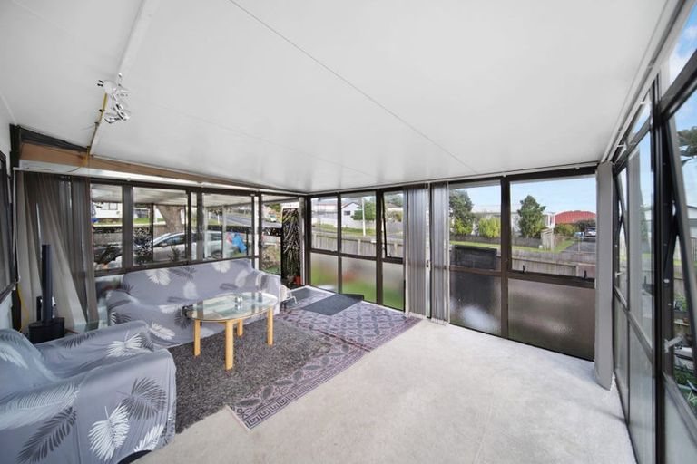 Photo of property in 178 Finlayson Avenue, Clendon Park, Auckland, 2103