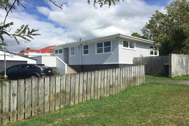 Photo of property in 55a Lynwood Road, New Lynn, Auckland, 0600