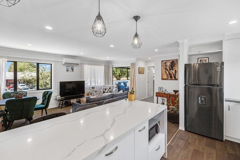 Photo of property in 15u2 Cook Street, Hamilton East, Hamilton, 3216