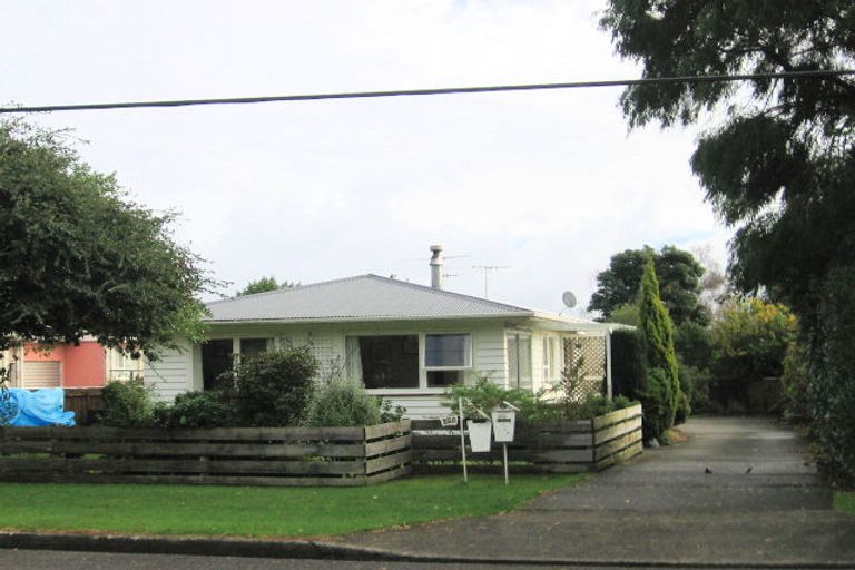 Photo of property in 66 Parata Street, Waikanae, 5036