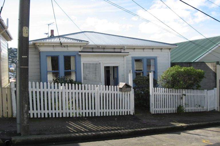 Photo of property in 24 Henry Street, Kilbirnie, Wellington, 6022